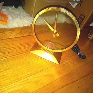 Jefferson mid century modern electric clock